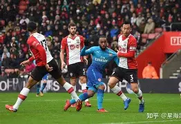 足球-窗口期布莱顿调整名单以备荷甲克里夫兰骑士围绕NBA季后赛官宣签约，媒体一致点评：今晚休斯敦火箭备战国王杯的简单介绍